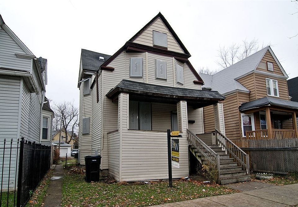 1st image of 916 N Lockwood Ave