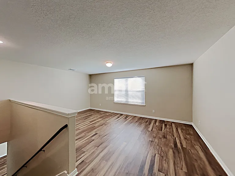 12230 Commander Dr — Photo 10