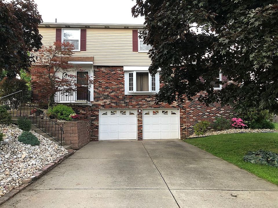 1st image of 997 Fieldstone Dr
