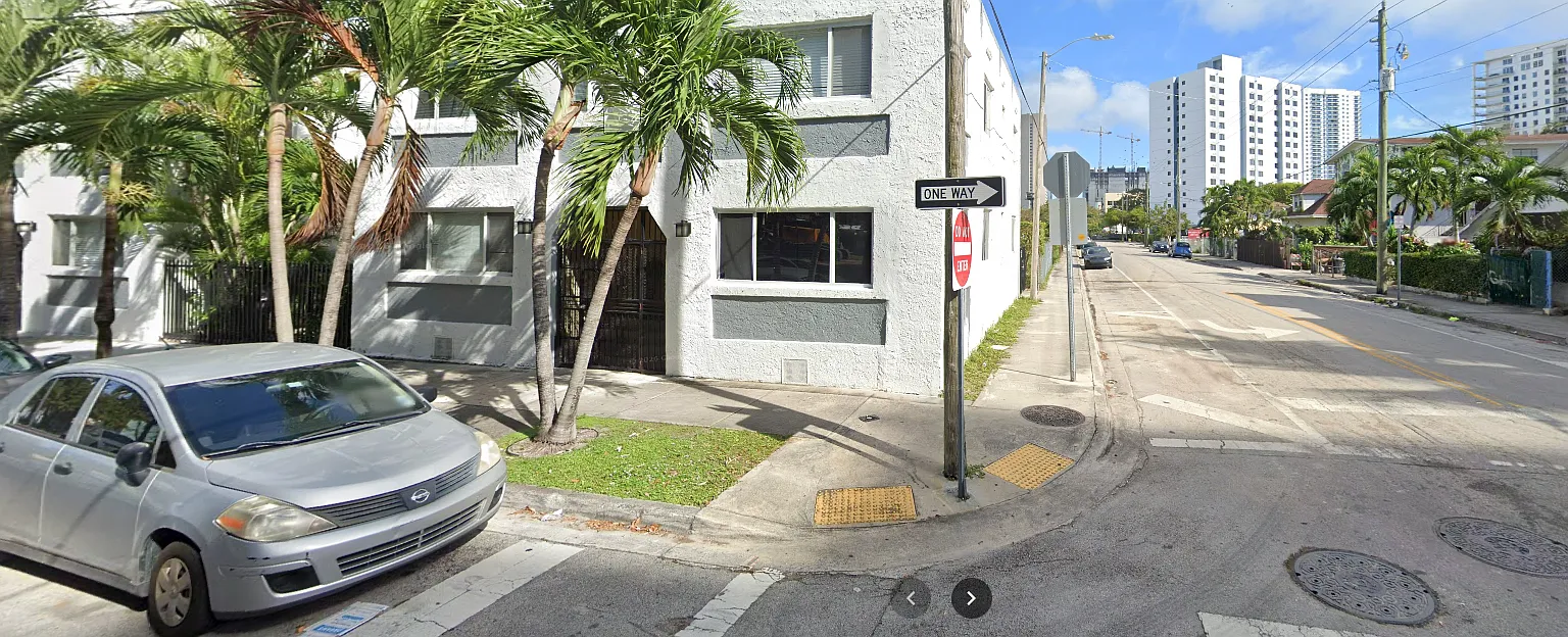 River Point APT 1 — Photo 1