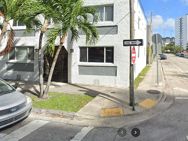 103 NW 6th Ave — Photo 1