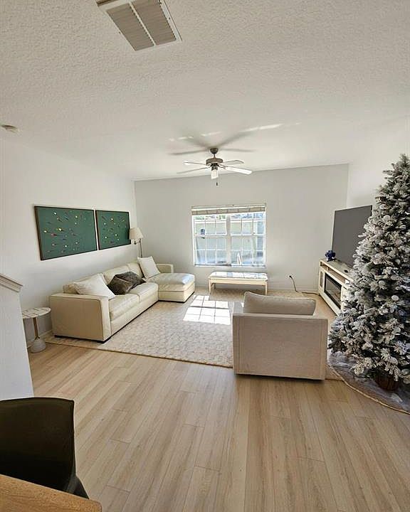 2nd image of 8980 Candy Palm Rd