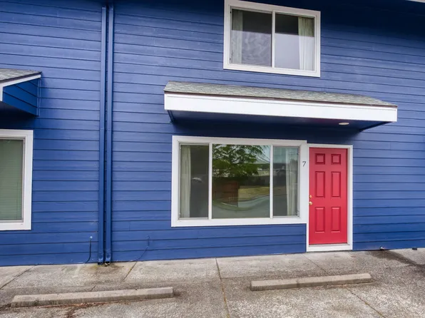 501 Fern Ave #7, Brookings, OR 97415