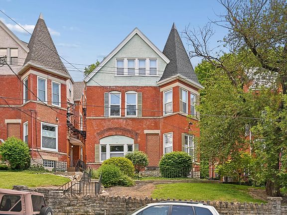 3rd image of 2108 Fulton Ave #C-2