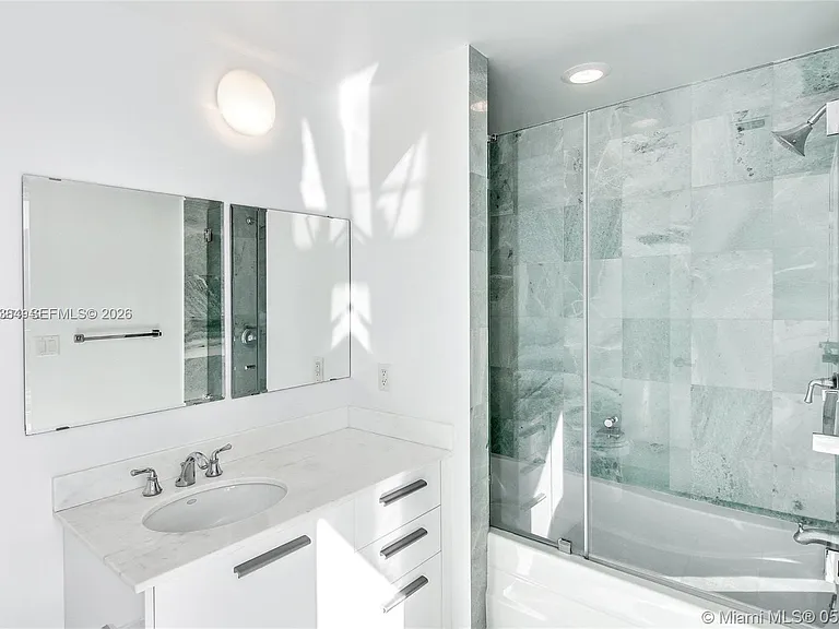1060 Brickell Ave #2911 — Photo 9