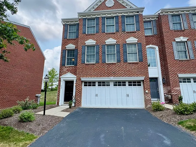 307 Marshall Heights Dr — Photo 1