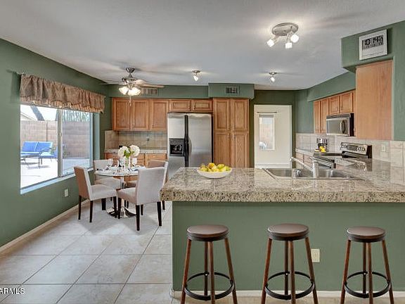 3rd image of 4114 E Desert Marigold Dr