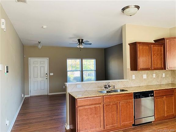 4th image of 4547 Stone Mountain Dr #357