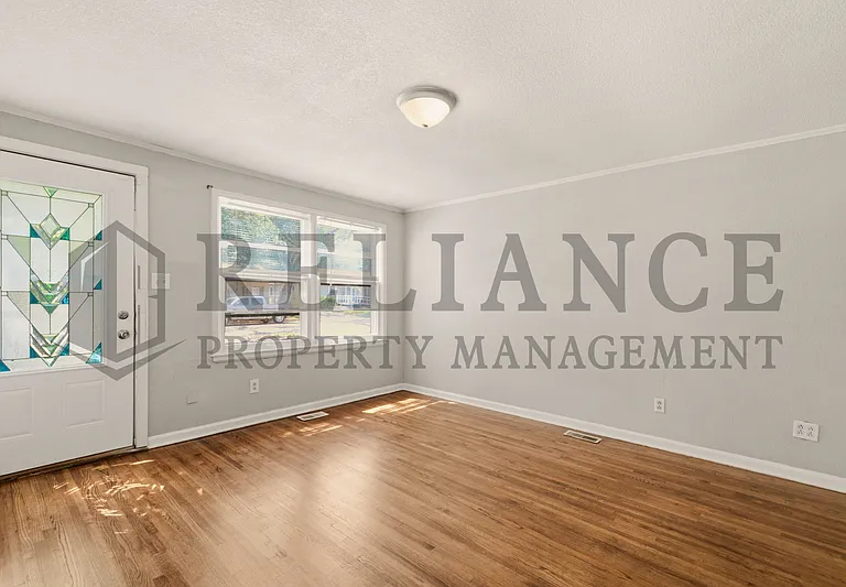 1126 S Silverdale Ct — Photo 16