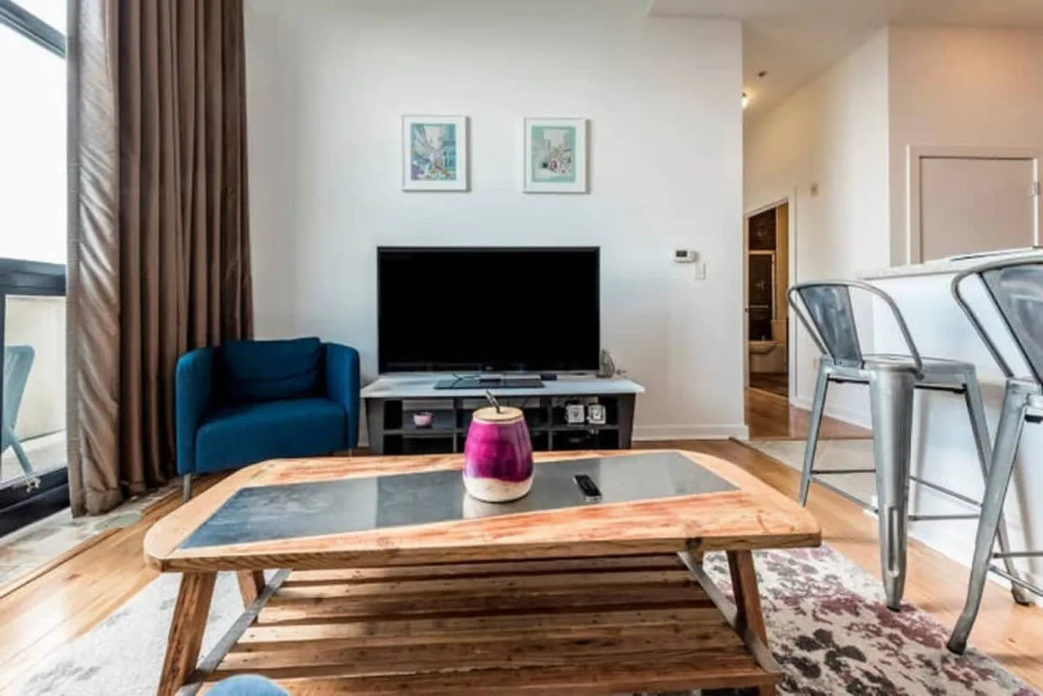 1 bed, 1.0 bath, 645 sqft, $2,804 — Photo 3