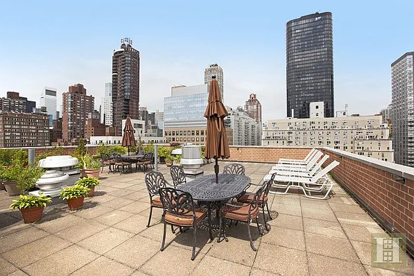 Sold by Halstead Real Estate | media 18