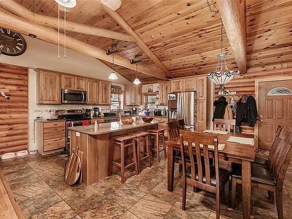 5th image of 7 Aspen Dr