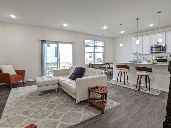 3rd image of 2603 Geranium Way