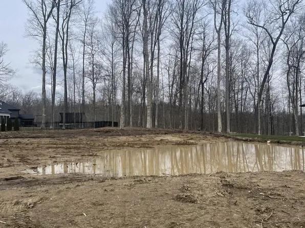 195 Anmer Hall Ct, Fort Wayne, IN 46845