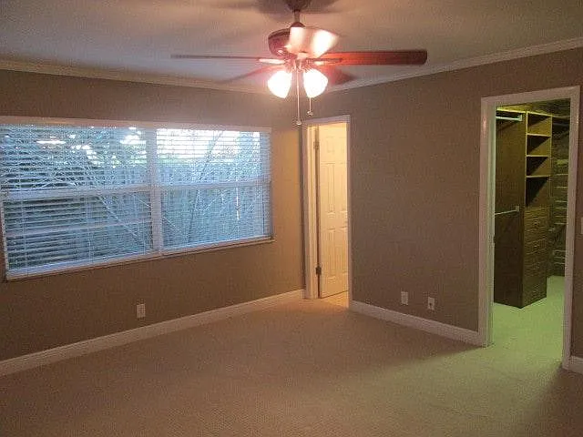 1506 S Trask St — Photo 28