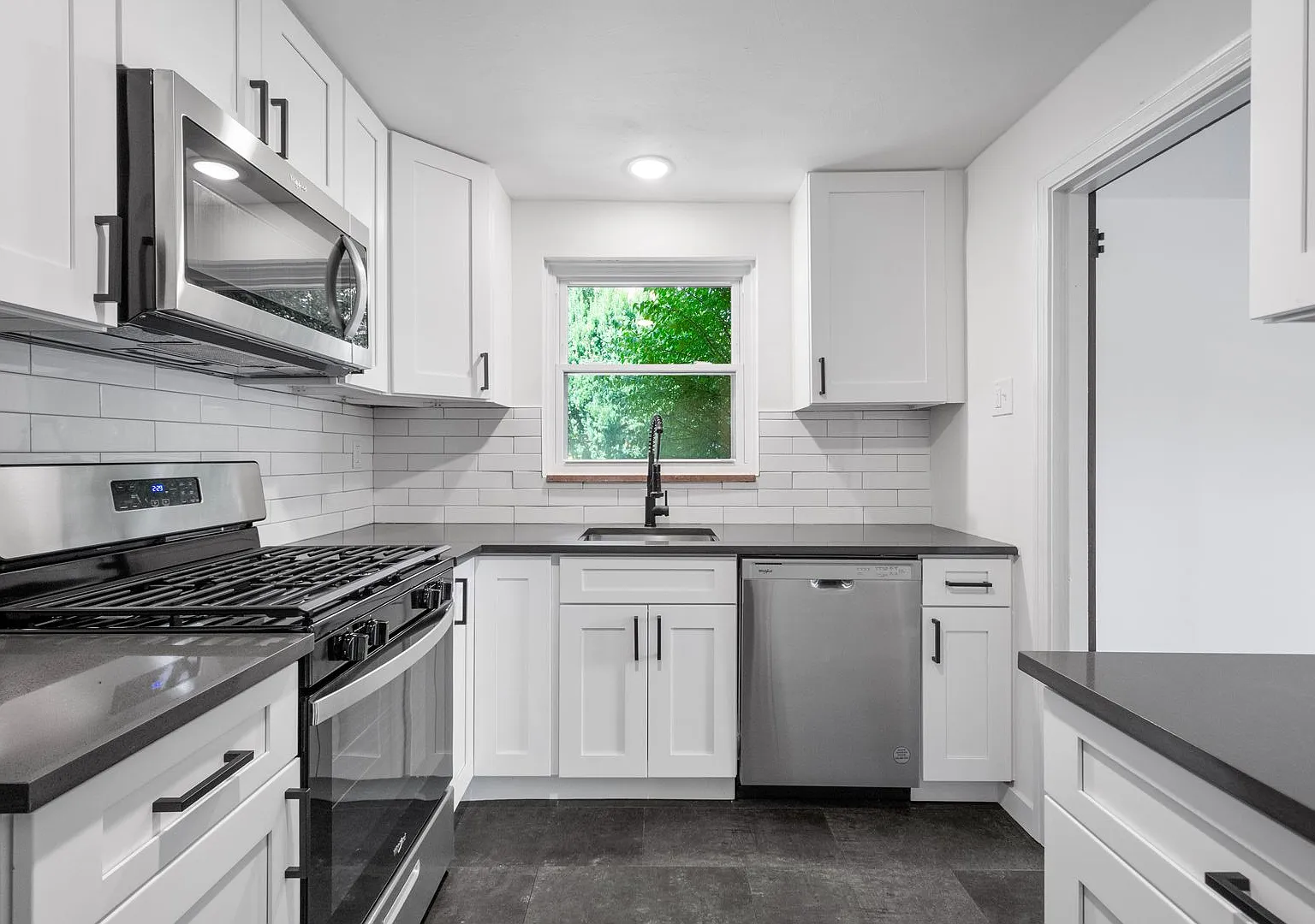 Available Oct 1st!! First Month Free! Renovated 3-Bedroom In Penn Hills! — Photo 3