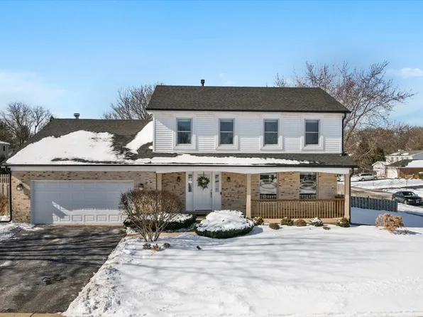 303 S Raddant Rd, Batavia, IL 60510