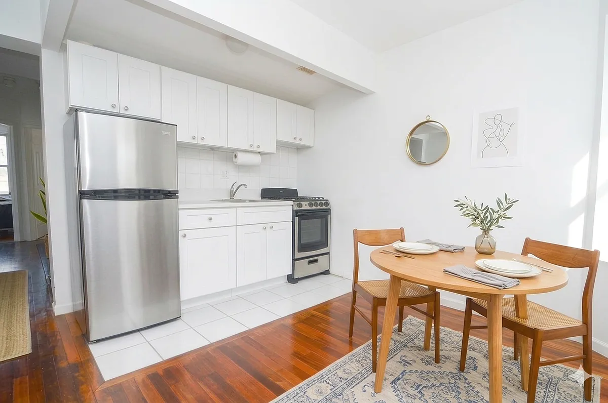Building Photo - 126 Rivington St #5A
