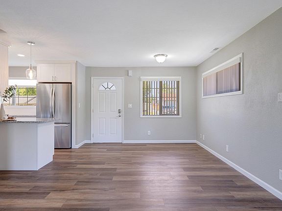 3rd image of 2407 Camden St