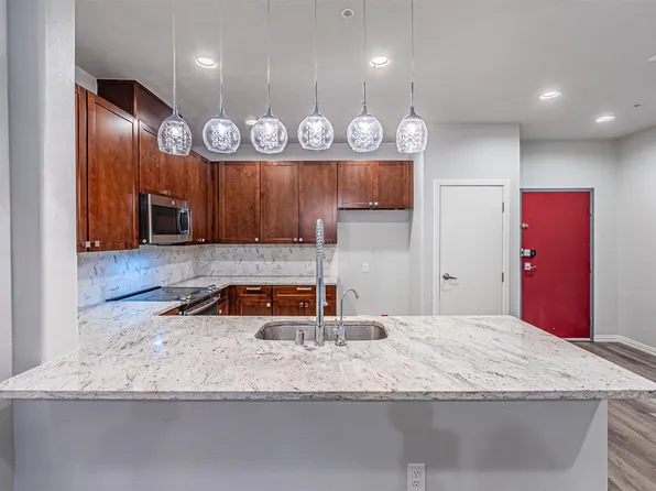 1220 W Trinity Mills Rd APT 2007, Carrollton, TX 75006