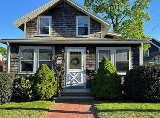 31 Harbor View St, Quincy, MA 02171