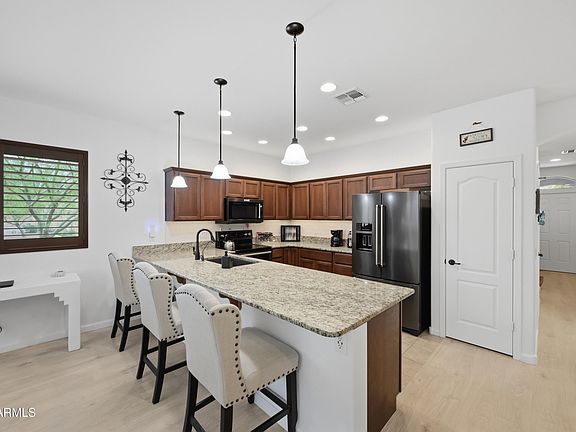 5th image of 3117 S SIGNAL BUTTE Road #476