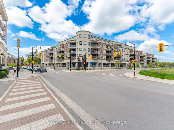 86 Woodbridge Ave #305, Vaughan, ON L4L 0E4