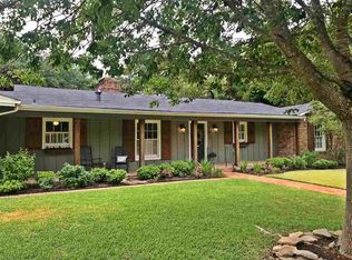 1617 Royal Oaks Dr, Waco, TX 76710
