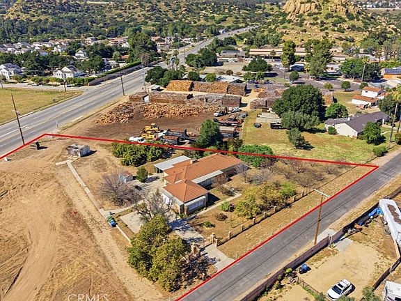 2nd image of 10721 Andora Ave