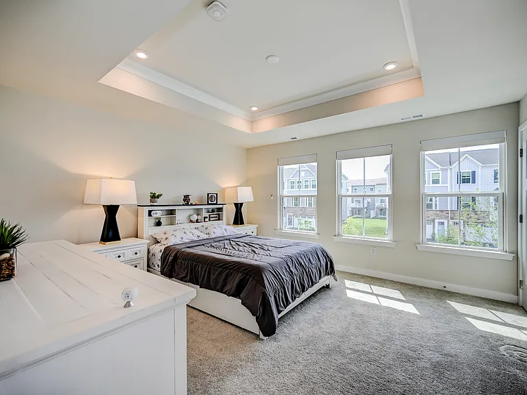 56 Pratt Ln — Photo 35