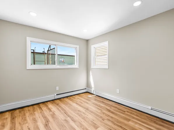 427 5th Street image 10 of 12