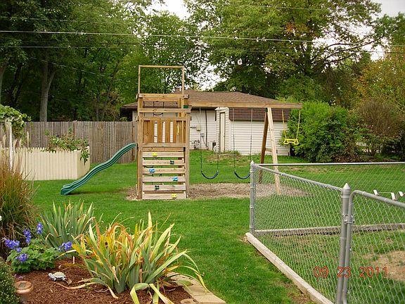 5th image of 7029 Penrose Dr