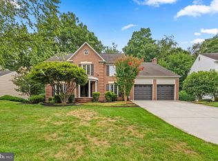 13131 Rounding Run Cir, Herndon, VA 20171