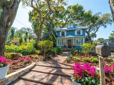 1876 Rose St, Sarasota, FL, 34239