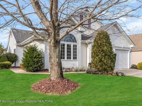 23 Turnberry Place, Jackson, NJ 08527