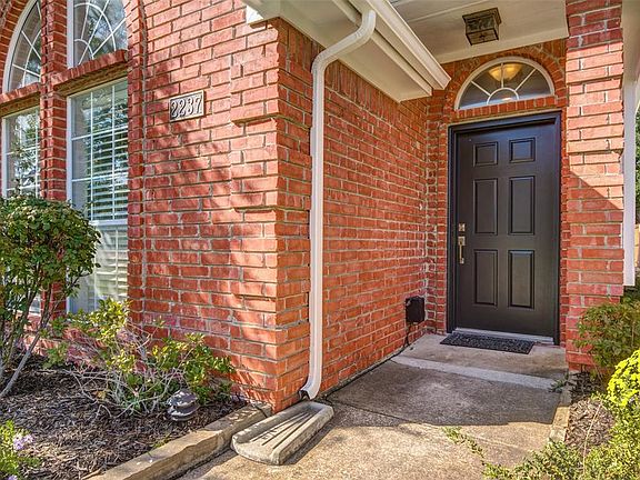 3rd image of 2237 Dallas Dr