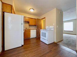 863 Lincoln Ave APT 11, Holland, MI 49423