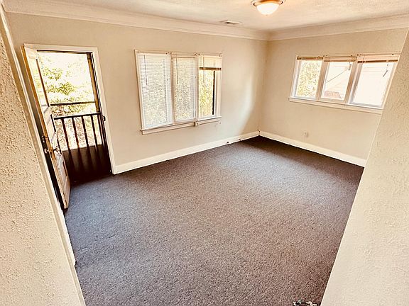2nd image of 853 College Ave NE