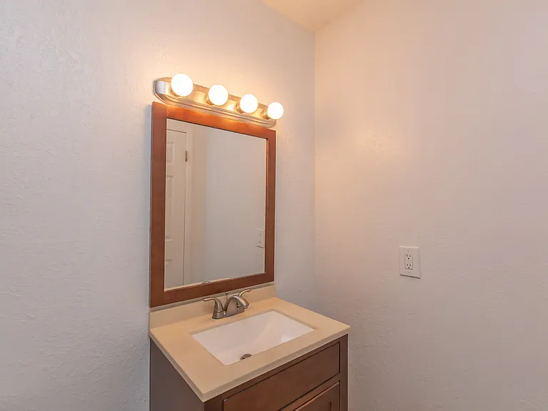 Serenity Apartments — Photo 34