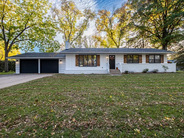 622 N Crescent Ln, Litchfield, MN 55355