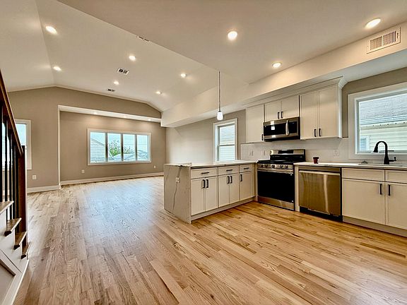 4th image of 14 Terhune Ave #2