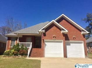 312 Oak St, Glencoe, AL 35905