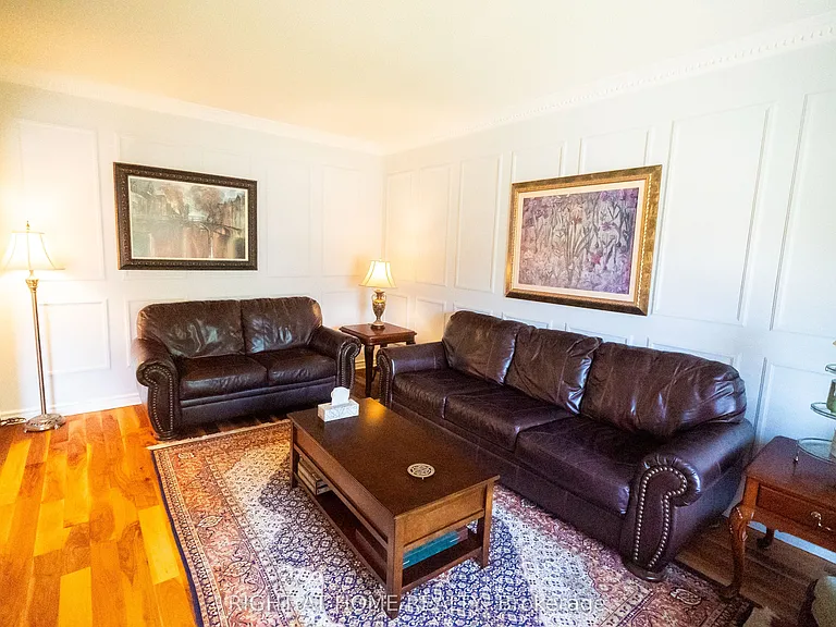 2427 Erin Centre Blvd — Photo 4