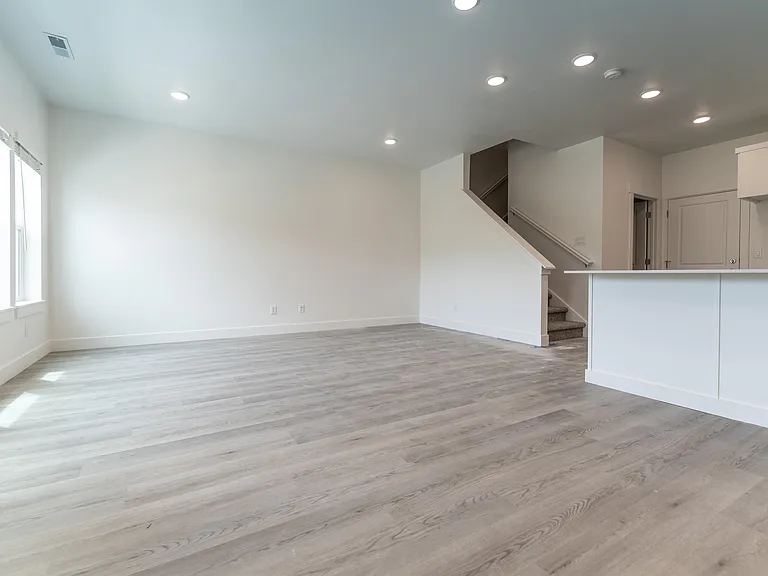 1918 S 1280 W — Photo 5