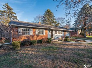 7124 Middlebury Dr, Lambertville, MI 48144