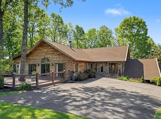 102 Summit Dr, Beckley, WV 25801