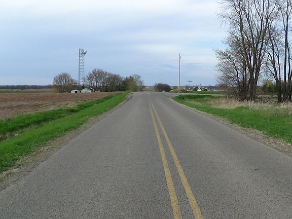 4th image of Emerald Crown Pkwy And Center Road