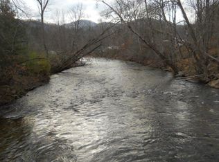 51 Peaceful Cove Ln, Franklin, NC 28734