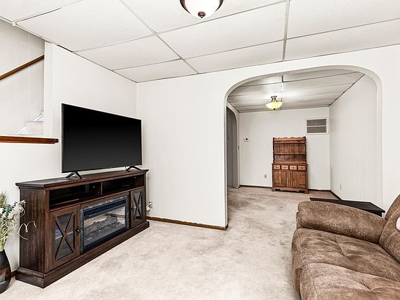 5th image of 1812 Lackawanna Ave
