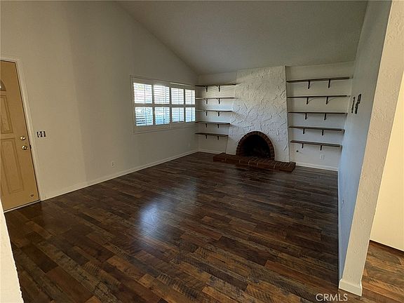 2nd image of 1585 Christopher Ln
